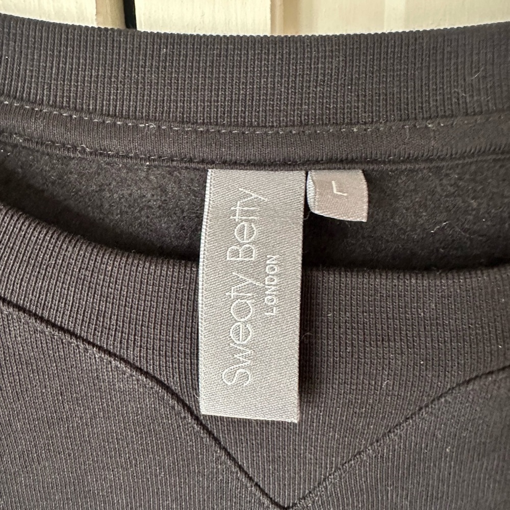 Sweaty Betty Black Crewneck Embroidered Tiger Sweatshirt - Picture 6 of 11